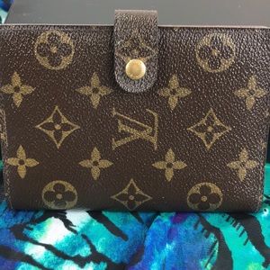 Louis Vuitton Monogram Agenda wallet